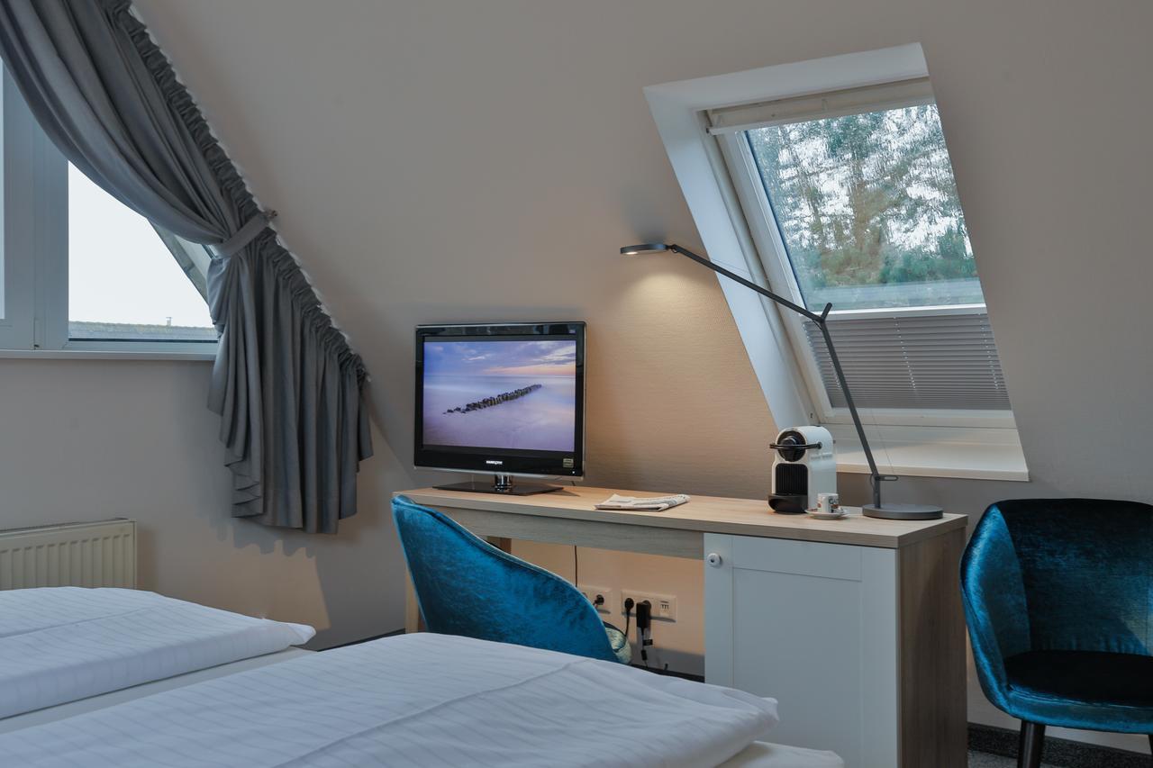Hotel Am Suedwaeldchen Westerland Bagian luar foto
