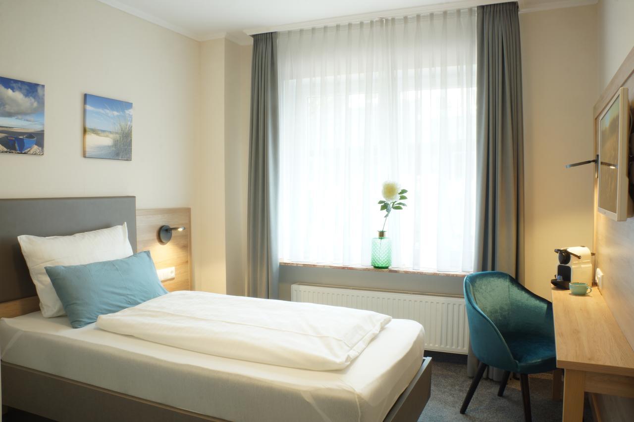 Hotel Am Suedwaeldchen Westerland Bagian luar foto