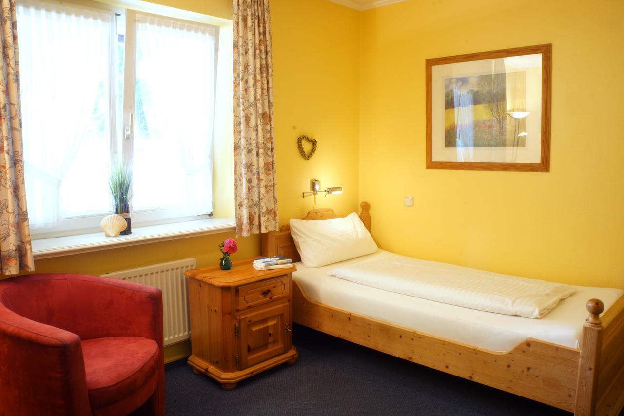 Hotel Am Suedwaeldchen Westerland Bagian luar foto